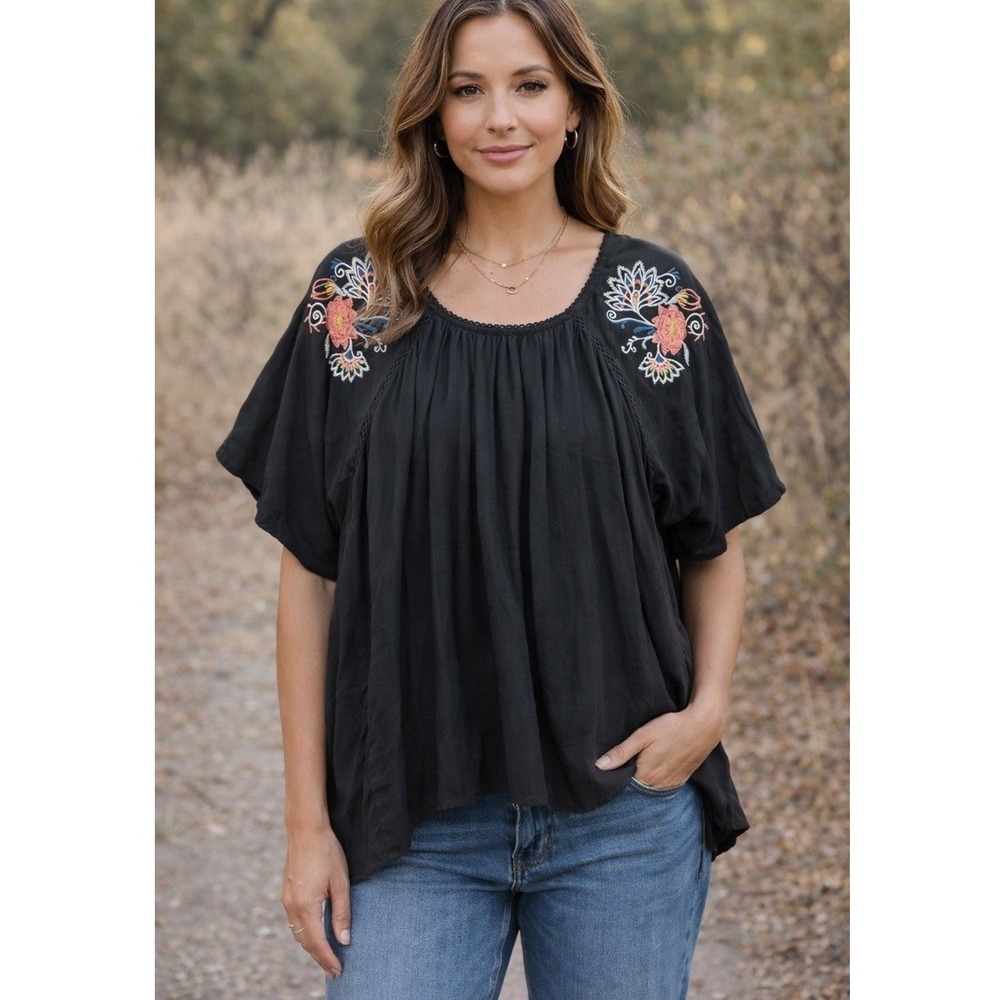Blue Rain Blouse Top Women's S Floral Embroidered Pullover Short Slv Goth Black